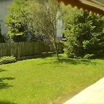 Yeti Lux - Family Garden