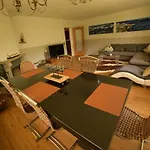 Apartment Yeti Lux - Family Garden *