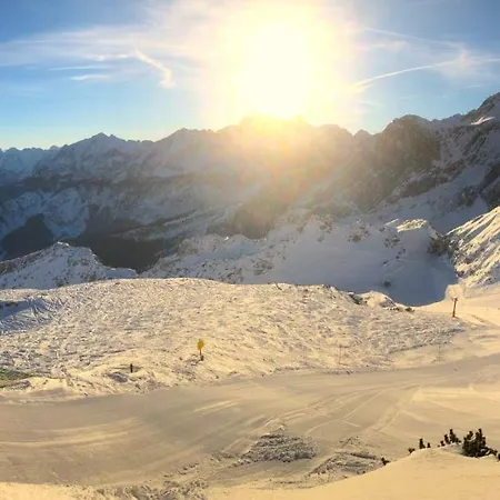 Yeti Lux - Family Garden * Garmisch-Partenkirchen