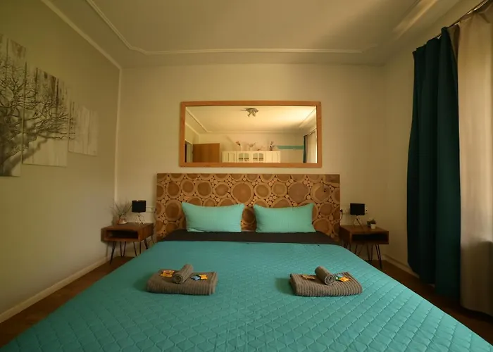 Yeti Lux - Family Garden *