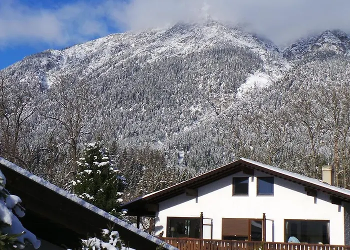 Yeti Lux - Family Garden